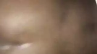 عاهرة جماعية بين الأعراق مع عدة قضبان سوداء كبيرة