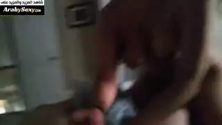 عاهرة لبنانية قاسية: ضرب حلق وتلطيخ وجه