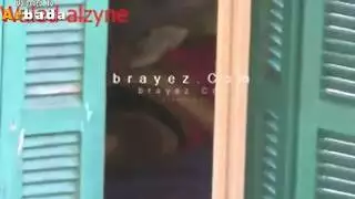 تصوير الجارة سراً: هي نائمة وعرضة للمشاهدة