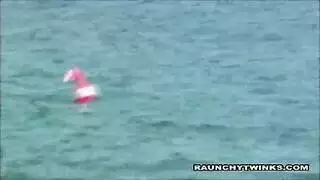 حوامل ويتم دقهن في كل فتحة
