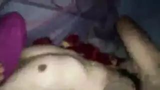تمدد شرجي واسع في مشهد إباحي قاسي