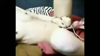 أفلام جنسية صريحة مجانية: عاهرات قذرات يتم ضربهن ٢٠١٨