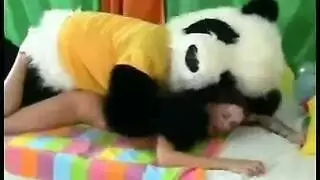 يانا دي كروز عارية وتتعرض للجماع