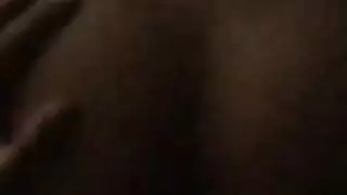 الجار يقبل الدفع بالجنس لإنقاذ العاهرة من السجن