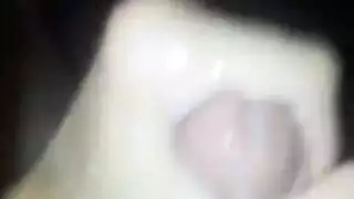 فتاة سمينة عارية تتوق لممارسة جنس عنيف