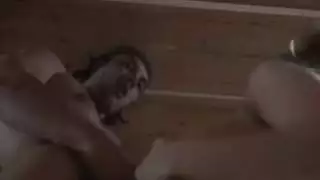 صديقي يلعب مع زوجتي
