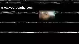 بالهزاز على الطاولة حتى تصرخ من رعشتها القحبة السمينة أم بزاز كبيرة مثل البطيخ تتناك في كسها الواسع وتمص الزب حتى يقذف على وجهها القحبة السمينة أم بزاز كبيرة مثل البطيخ تتناك في كسها الواسع و