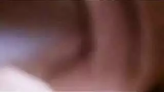 تقوله مدخلوش وهو يستغفلها