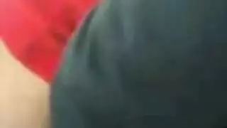 ينيكها من طيزها وتصرخ