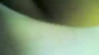 ثلاثي قوي: مداعبة مزدوجة وجنس جماعي صعب