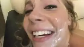 أفراد عصابة مع شقراء شرموطة