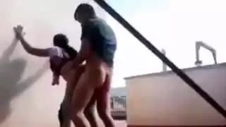 عاهرة محجبة تكشف كل شيء من أجل قضيب حبيبها السميك