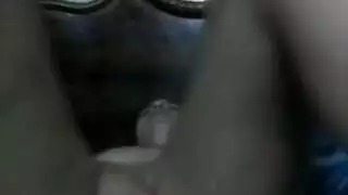 جنس طعام صريح: خيار وحشي يملأ عاهرة يائسة