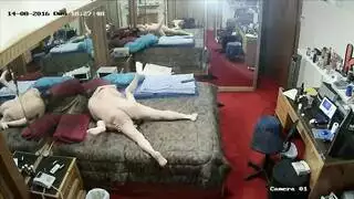 زوج مخنث يشاهد زوجته تُمارس الجنس مع بويكسي بيب