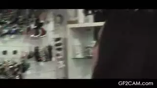 مراهق روسي يملأ السمراء الموشومة بسائله في مشهد إباحي