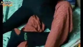 أيقظتني بكسيها بتلك الملابس الداخلية الحمراء انتصاب فوري