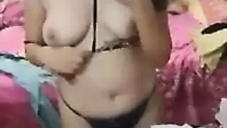 فعل شرجي مكثف يجعلها تبكي