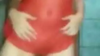 عرض استربتيز إكس إكس إكس: أثداء طبيعية كبيرة، رقص مثير، واستمناء