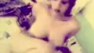 مراهقة مش بتهيج الا بالضرب في كسها