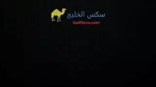 بنت سعودية تلعب بطيزهة