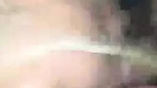 لقاءات خاصة لعاهرة شقراء: ليسوا سائحين، بل جنس عنيف