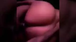 رعاية زوجة مثيرة تؤدي إلى جنس عنيف