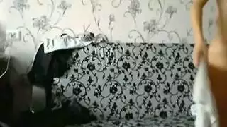 عرض بورن مباشر لشاب صغير مراهق هاوي يمارس الجنس