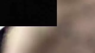وقت الاستحمام الإباحي: شاهدها تلمس وتصل للذروة