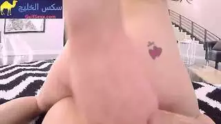 فتاة عذراء تختبر أول جماع جنسي صعب مشهد إباحي حصري