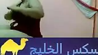 قضيب أسود ضخم وعاهرة ذات منحنيات الجزء الثاني من الفيلم الإباحي الكامل