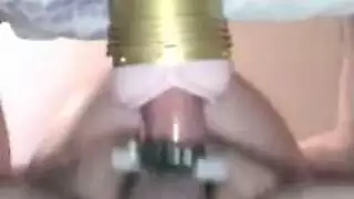 جميع الفتحات مُعبأة: شريط إباحي متطرف لزهور التشادية