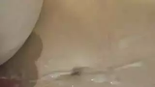 مراهقة آسيوية صغيرة الحجم تحب الجنس الشرجي الخشن