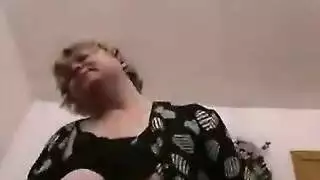 شاب روسي يثبت عمته في فعل إكس إكس إكس قاس