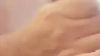 زوجان حميمان: فم ليندسي على عضوه