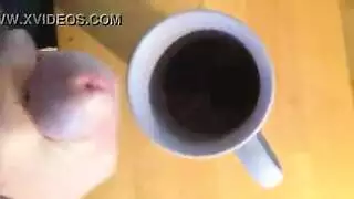 في المقهى سكس