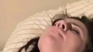 تلميذات سكرانة يمارسن الجنس الجماعي في الفصل الدراسي الإباحي