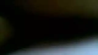 فعل مزدوج على فتاة بيضاء ناعمة في فيلم صريح