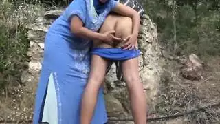 تمارس الجنس مع فتى صغير