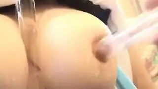 نيك صدر جامد بين شاب هيجان وفتاة يابانية