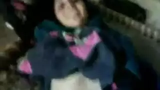 محجبة بيضاء يتم تدمير فرجها الضيق