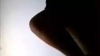العشيق السري يعطي أمًا ناضجة مثيرة شهوة قذفًا عميقًا