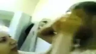 جسم أحمر حار وثدي كبيرة في نيك صريح