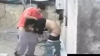 ضربة على السطح: وسيم لبناني ينك صديقته المستعدة