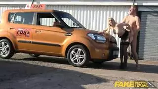 رحلة طريق إكس إكس إكس: ثنائي مثالي ينيك في المركبة