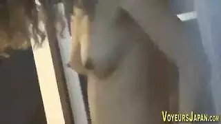 مهبل مراهقة آسيوية صغيرة ضيق يُدمر بواسطة رجل متزوج أكبر سنًا