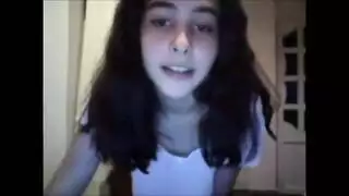 ايه عبيده شرموطه المنصورة الساخنة تمص حلمات بزازها على الكام واحلى شرمطة الفيديو الإباحية