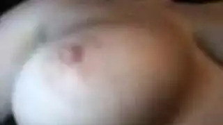 الحمار الى الفم عاري الصدر الثدي الوحش