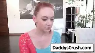 الذي يذاكر كثيرا الكلبة كائن فضائي
