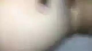 النص الأصلي: عارضة الأزياء اليابانية النحيفة تتعرض للقصف في جولة بالسيارة قبل أن يحين وقت الشعر الغوص