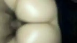 مقاطع عربية صريحة تعرض أعضاء ذكورية كبيرة وأعضاء أنثوية ضيقة